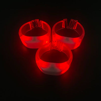 Braccialetti LED Telecomandati Controller Wireless DMX Portata 1000m Zone Personalizzabili e Modalità Luce Opzioni di Branding Funzionalità User-Friendly Materiali Lunga Durata della Batteria Perfetti per Eventi e